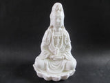 statue de bouddha en porcelaine