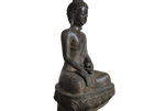 statue bouddha ancienne sur fond blanc
