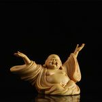 Une statue du bouddha rieur